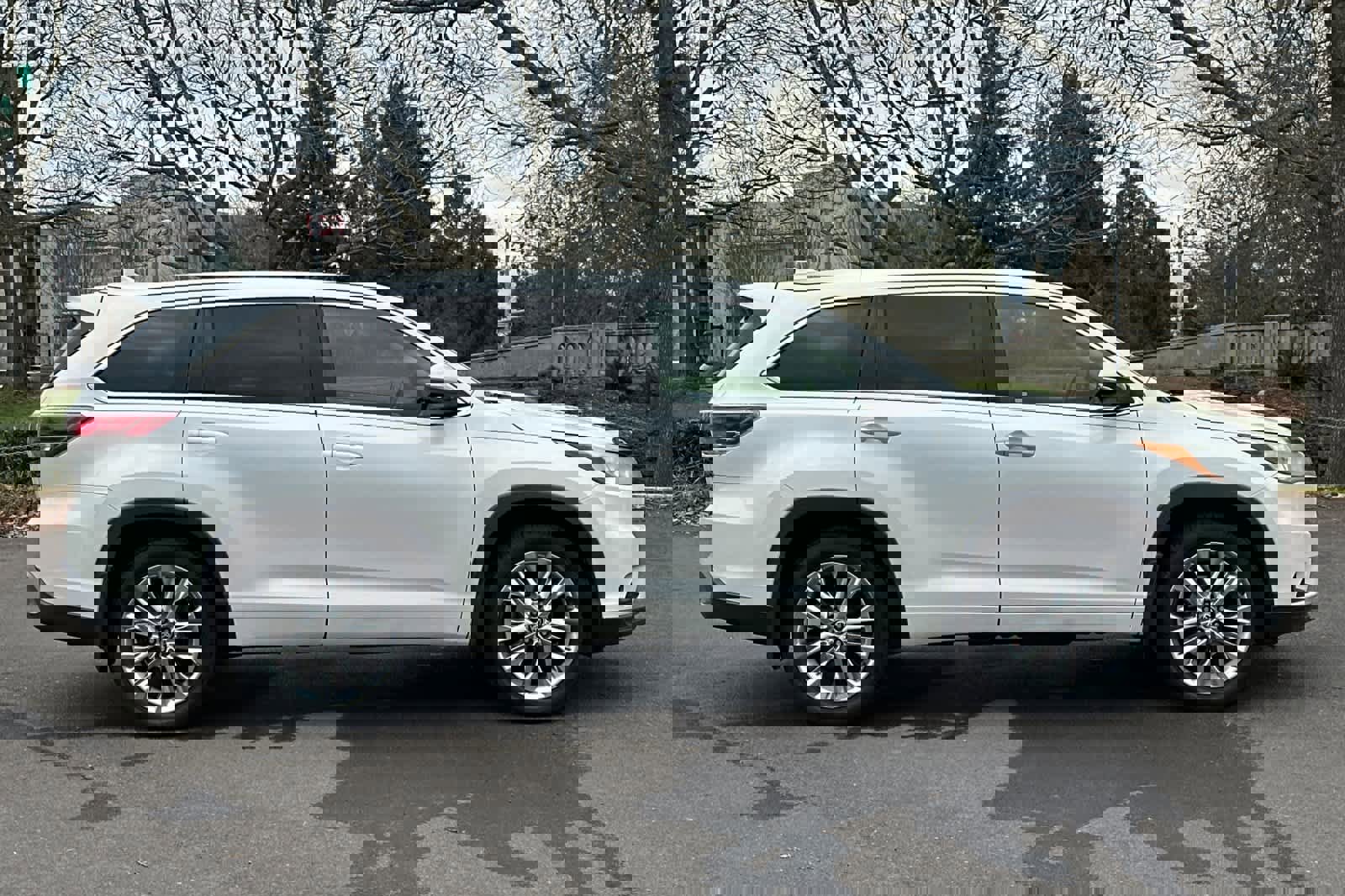 Used 2015 Toyota Highlander XLE image 8