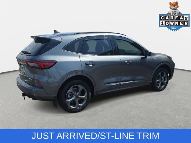 Used 2024 Ford Escape ST-Line w/ Tech Pack #1 AWD/4WD image 5