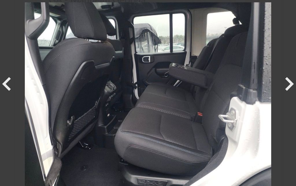 Used 2025 Jeep Wrangler Unlimited Rubicon 4xe w/ Convenience Group image 14