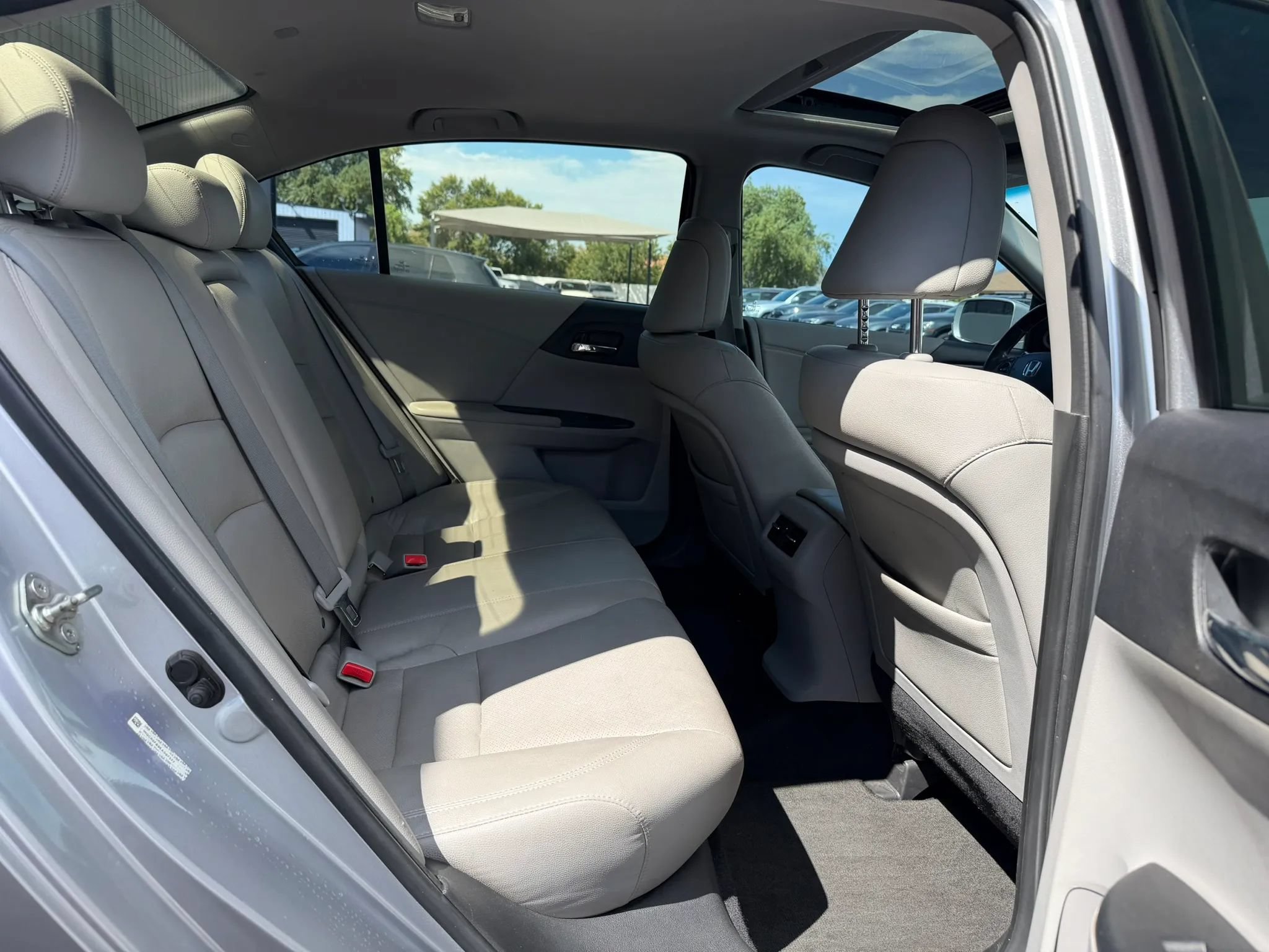 Used 2014 Honda Accord EX-L image 25