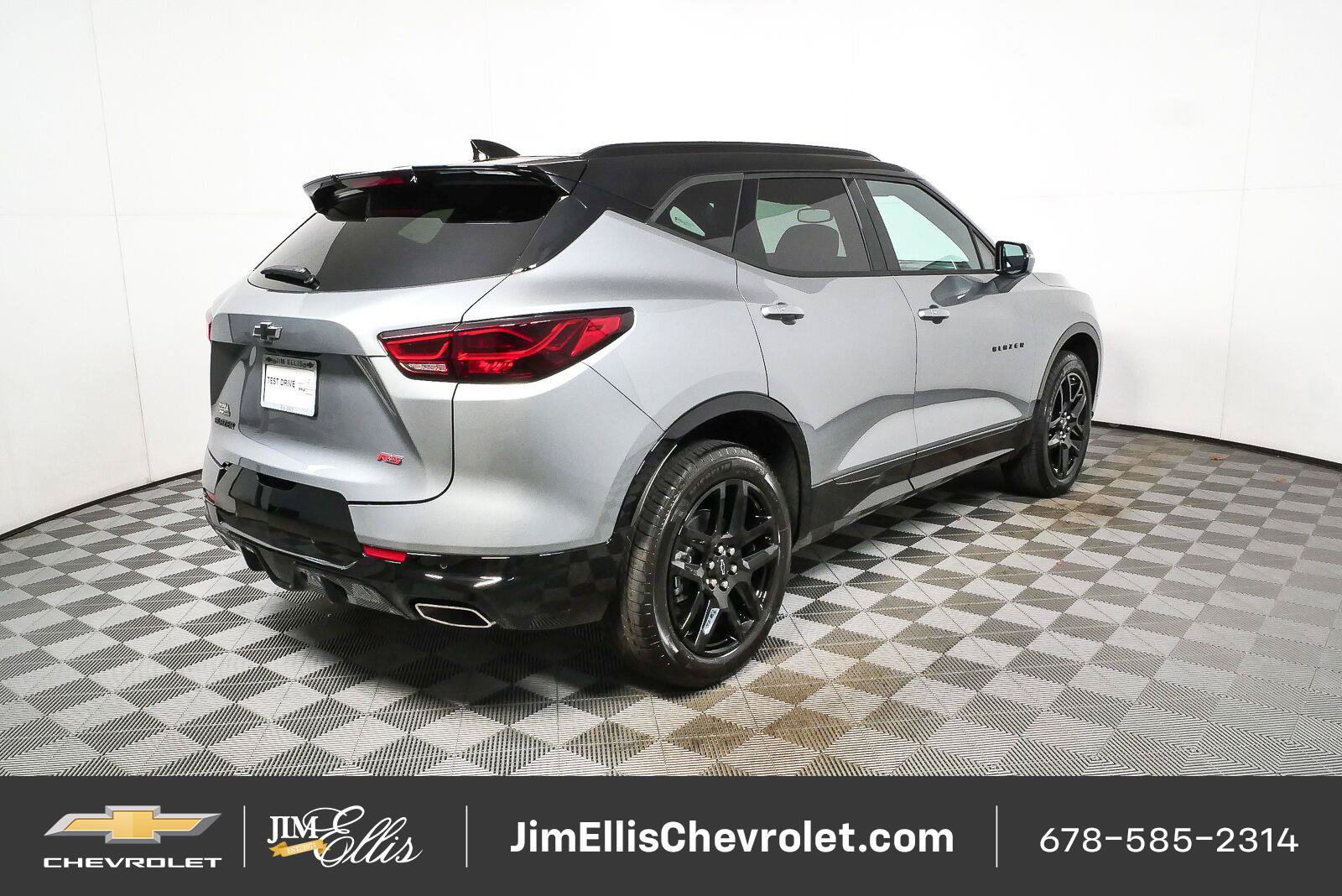 New 2026 Chevrolet Blazer RS w/ LPO, Floor Liner Package FWD image 3