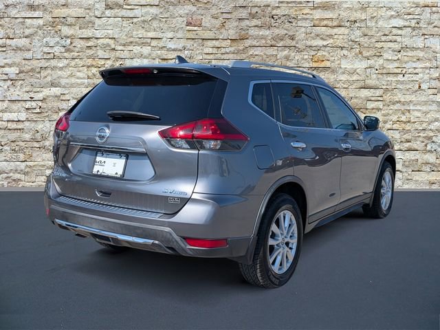 Used 2018 Nissan Rogue SV image 7