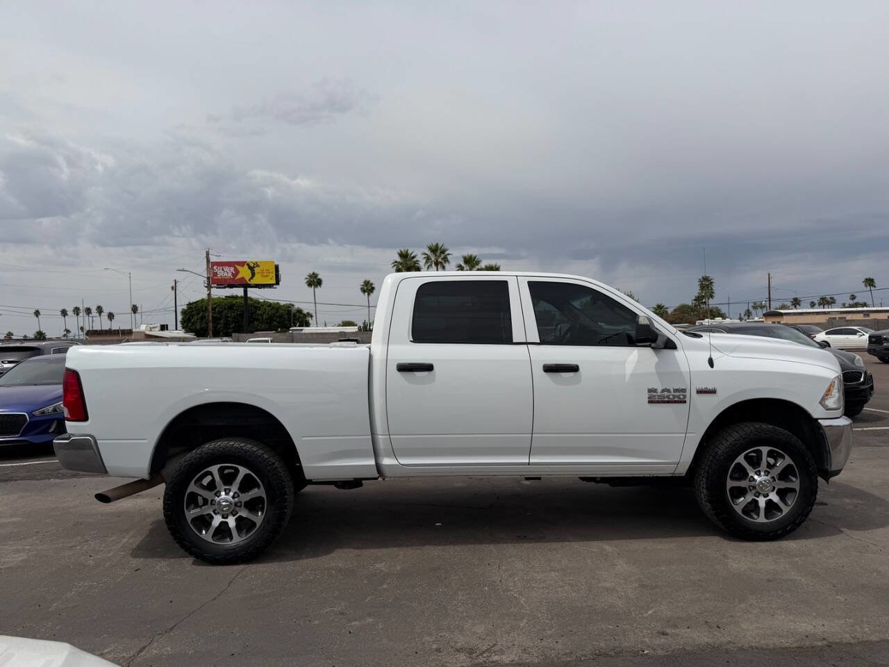 Used 2018 RAM 2500 Tradesman w/ Chrome Appearance Group image 12