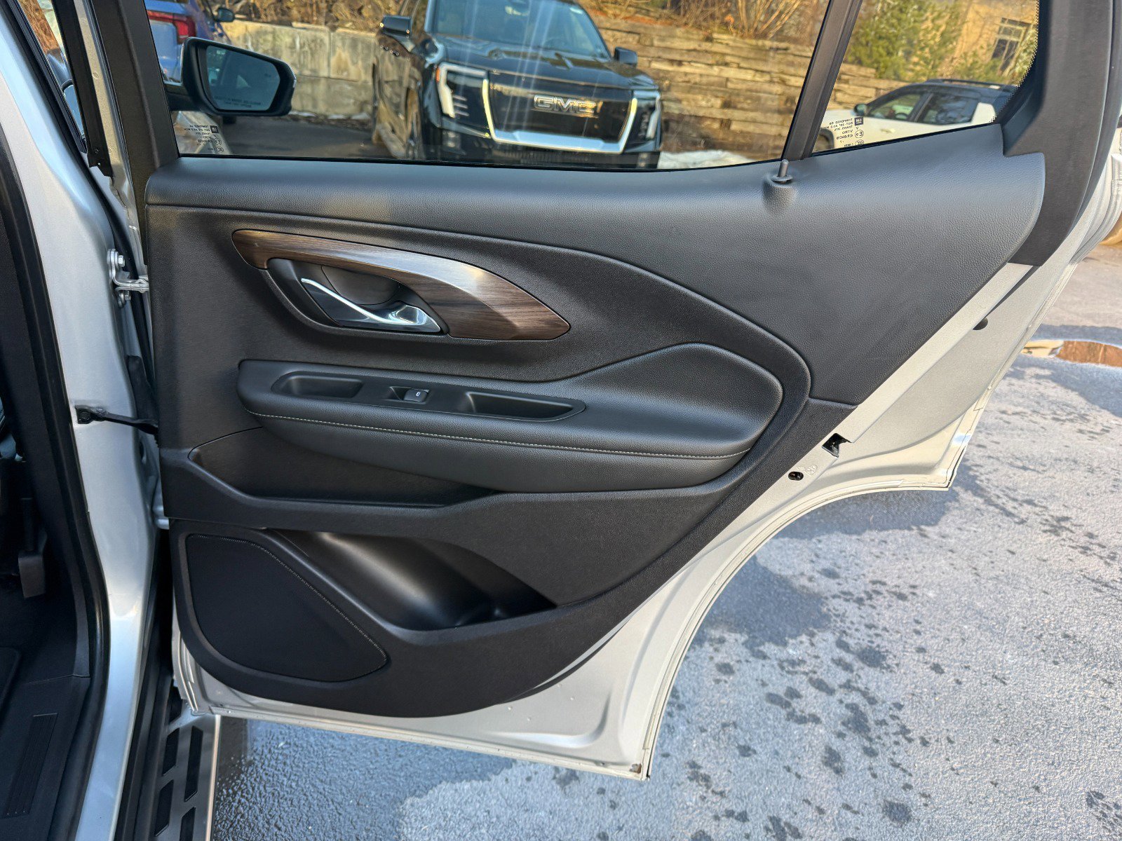 Used 2018 GMC Terrain Denali w/ LPO, 'HIT The Road' Package image 22