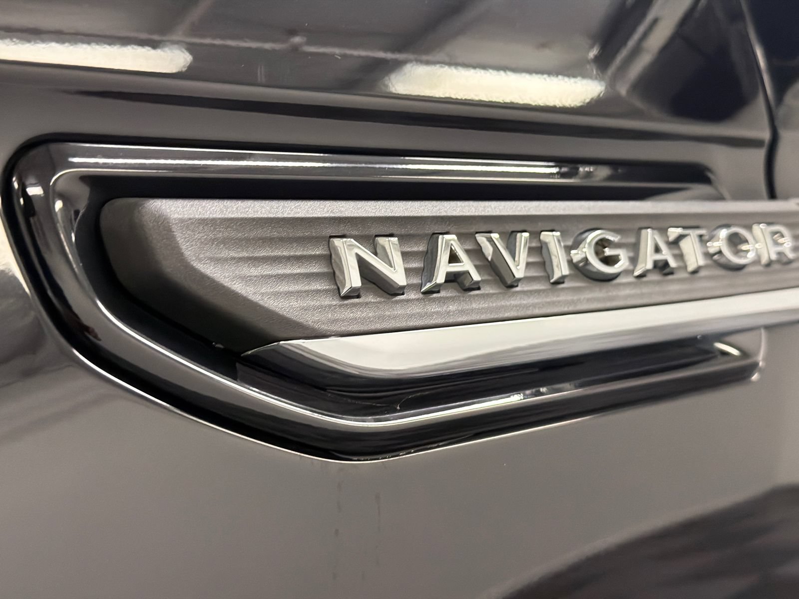 Certified 2023 Lincoln Navigator Reserve AWD/4WD image 17