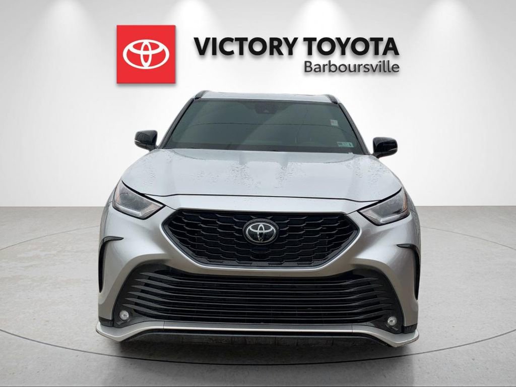 Used 2022 Toyota Highlander XSE image 8