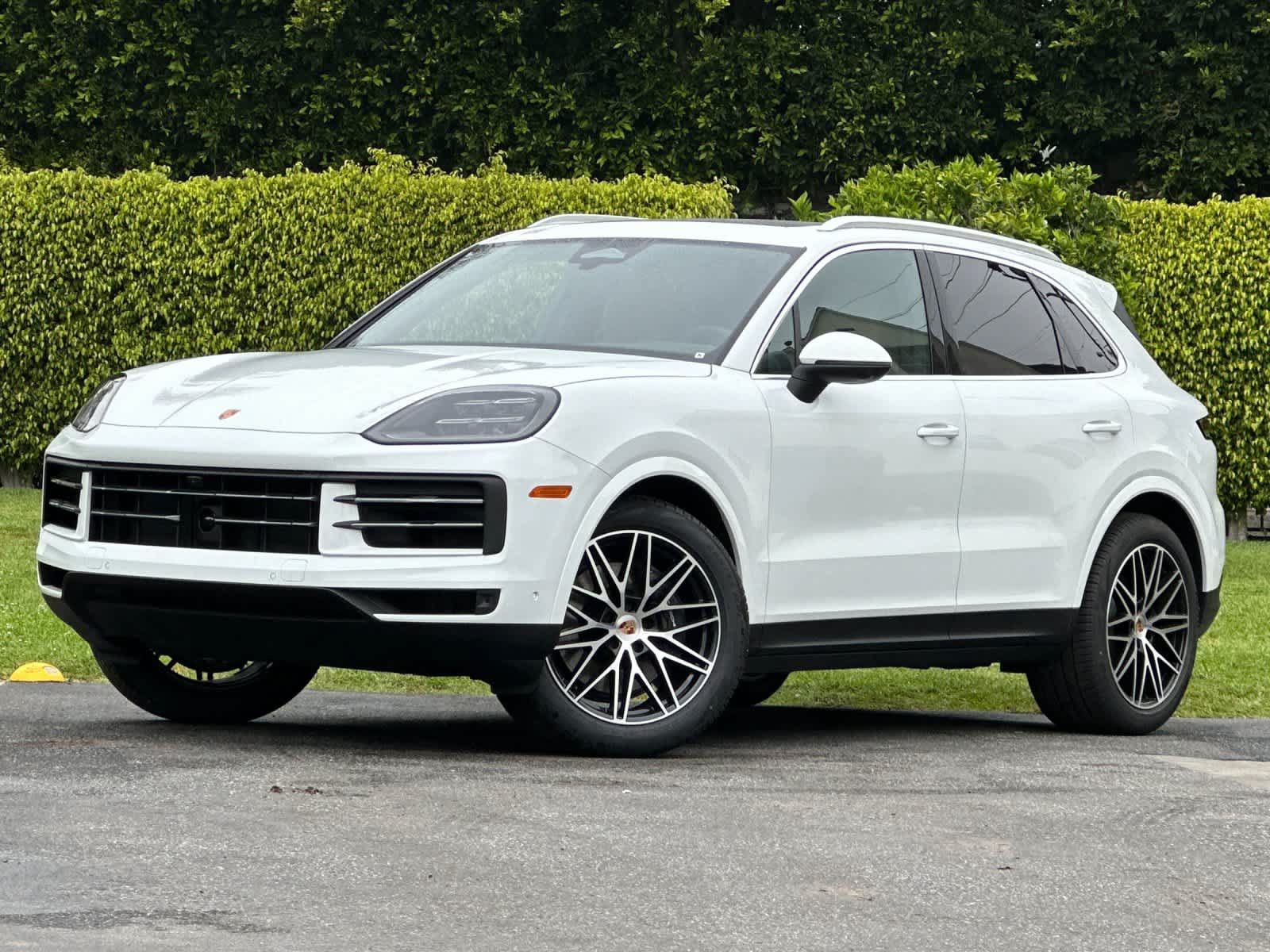 New 2026 Porsche Cayenne AWD/4WD image 1