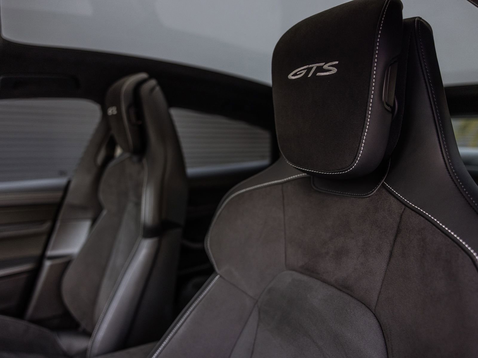 Certified 2023 Porsche Taycan GTS image 17