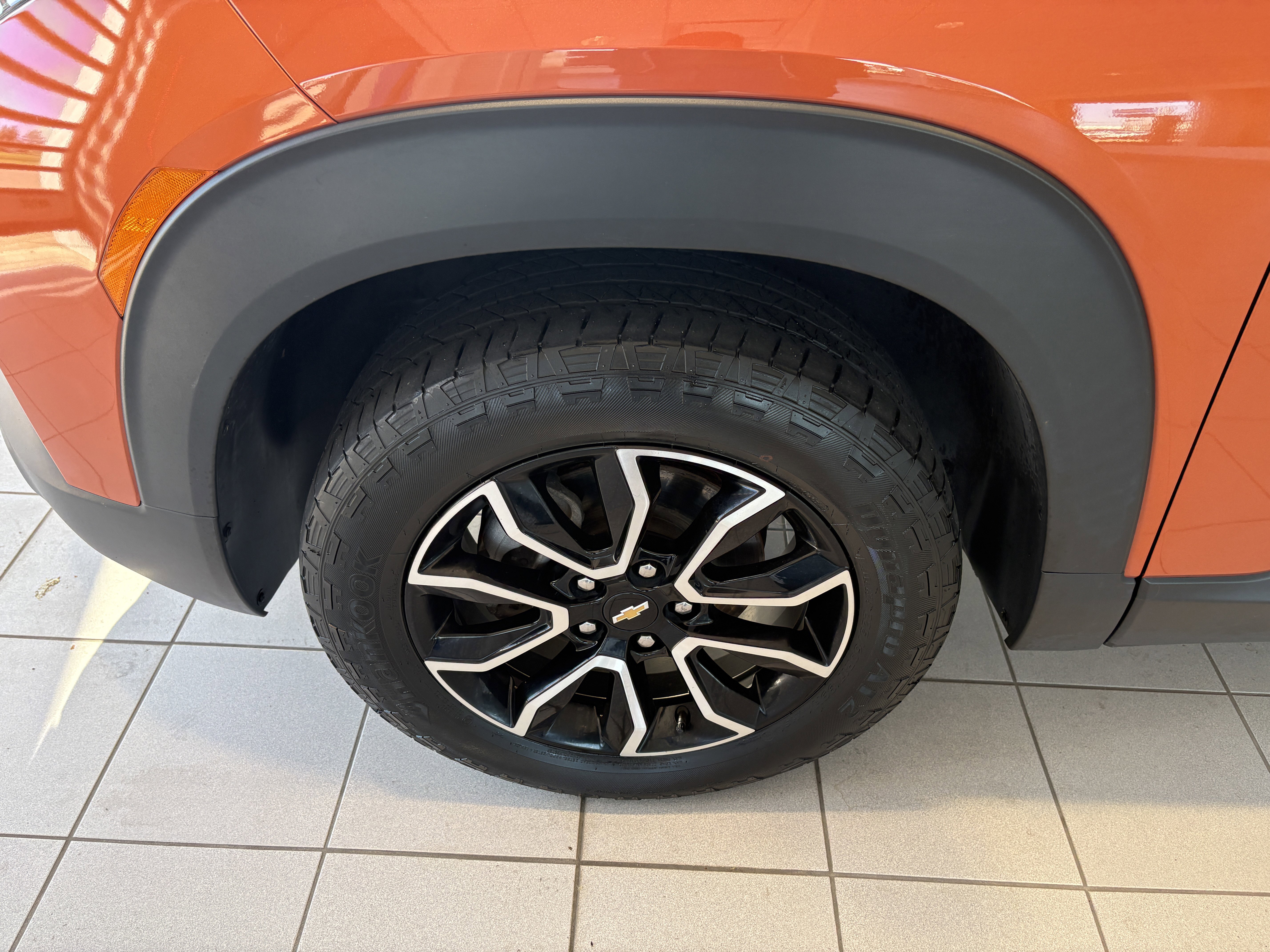 Used 2023 Chevrolet TrailBlazer ACTIV w/ Sun and Liftgate Package AWD/4WD image 7