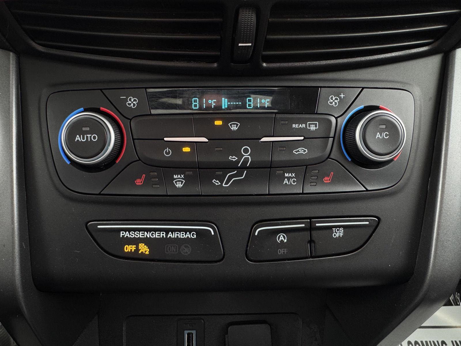 Used 2019 Ford Escape SEL image 24