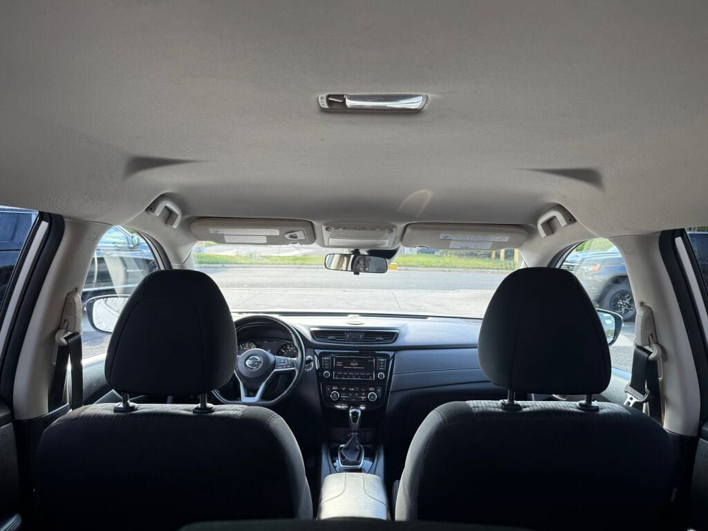 Used 2020 Nissan Rogue SV AWD/4WD image 32