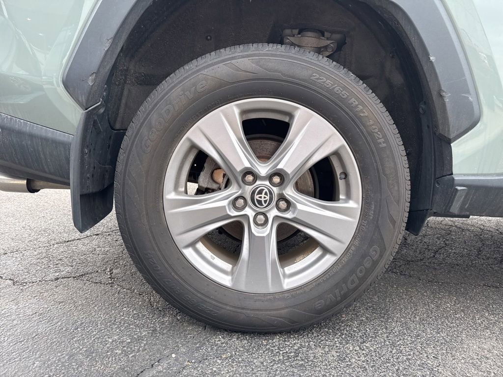 Certified 2022 Toyota RAV4 XLE w/ Convenience Package image 48