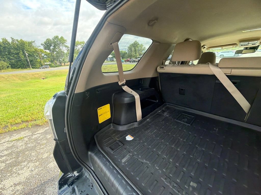 Used 2022 Toyota 4Runner SR5 AWD/4WD image 45