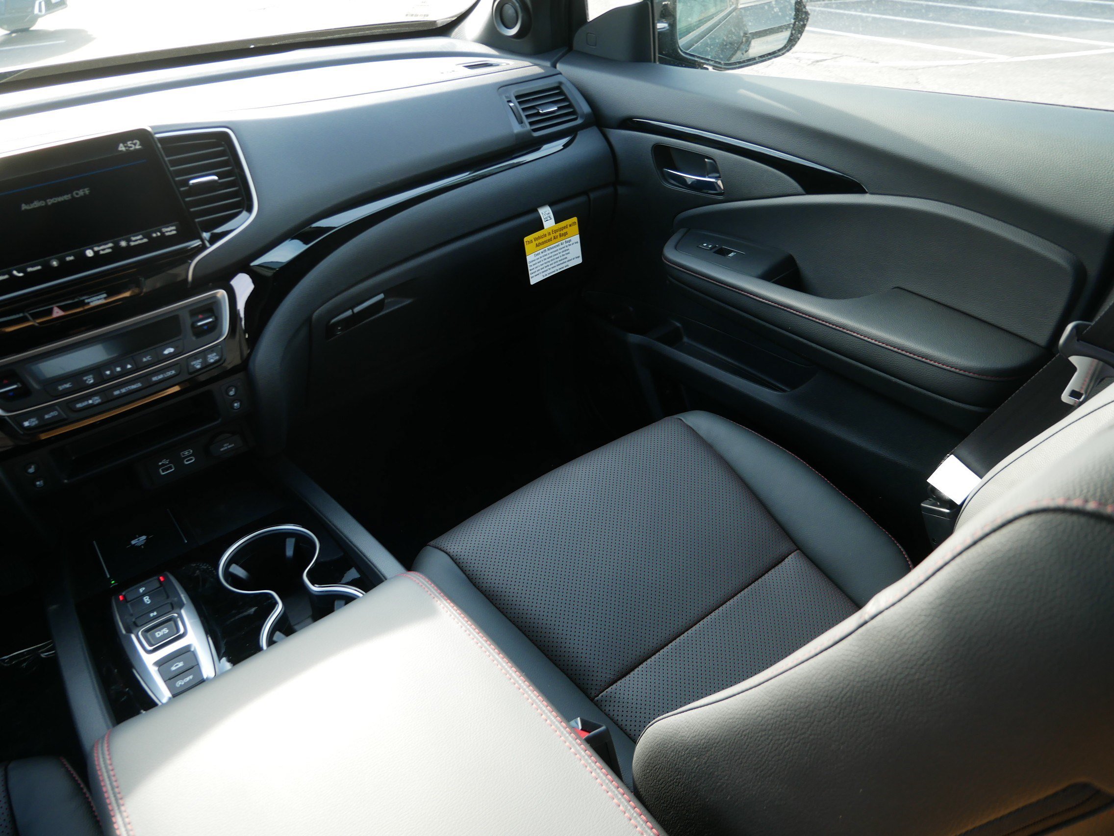 New 2026 Honda Ridgeline Black Edition image 11