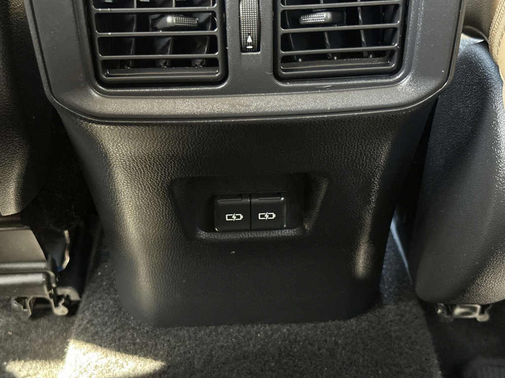 Used 2025 Toyota RAV4 XLE Premium FWD image 43