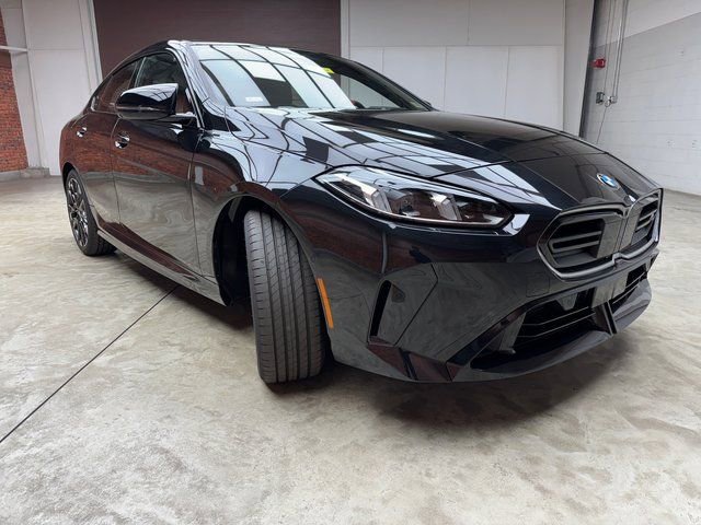 Used 2026 BMW M235i xDrive w/ Technology Package AWD/4WD image 7