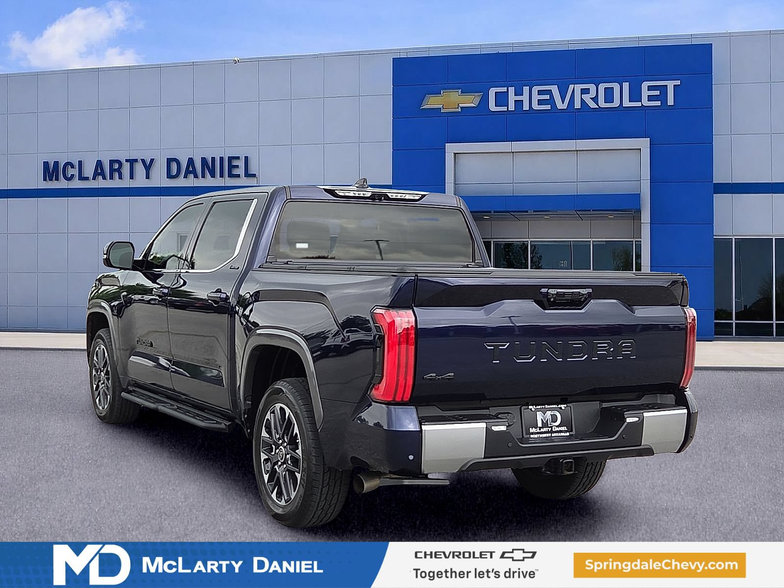 Used 2023 Toyota Tundra Limited AWD/4WD image 4