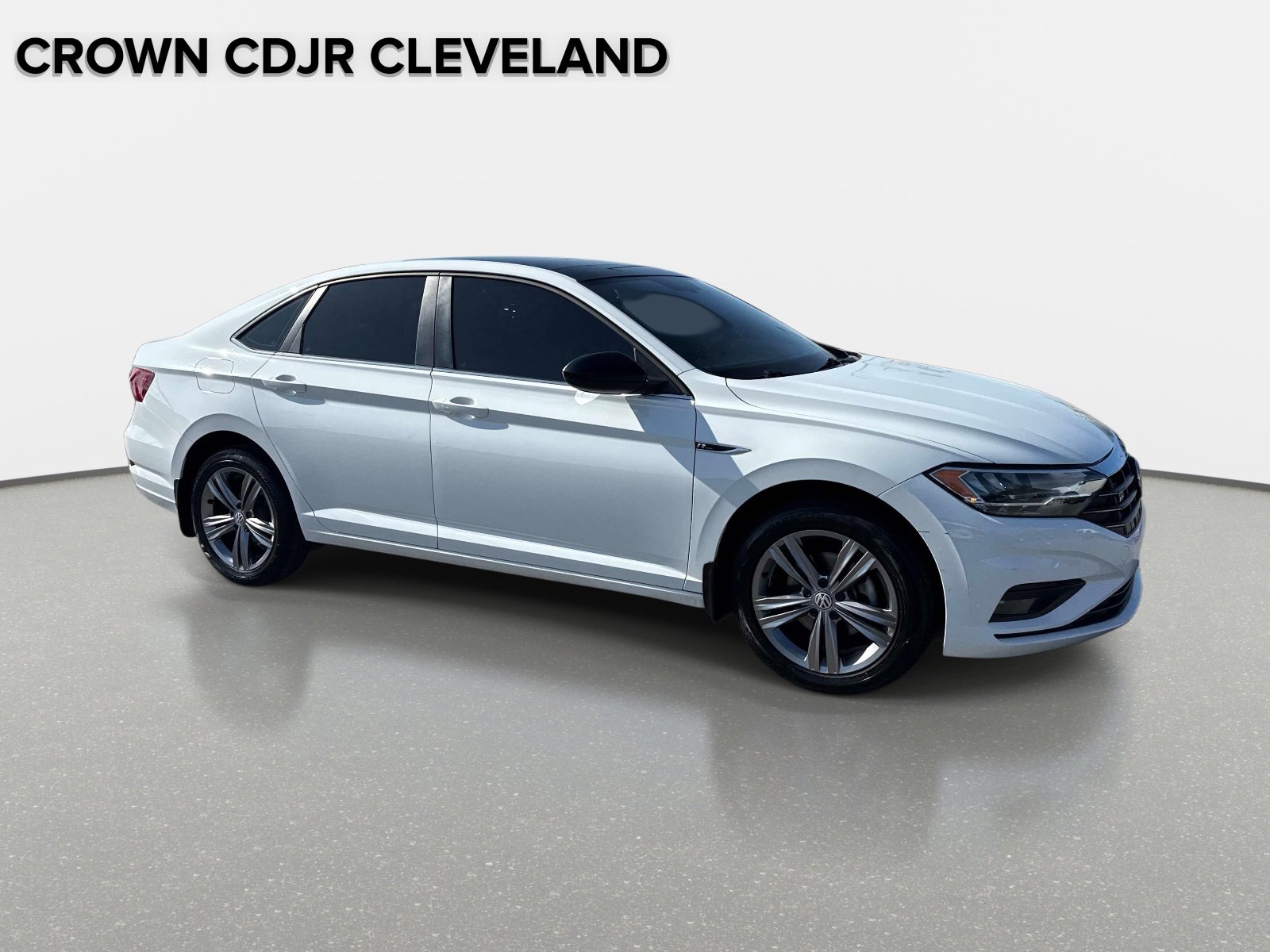 Used 2019 Volkswagen Jetta R-Line image 2