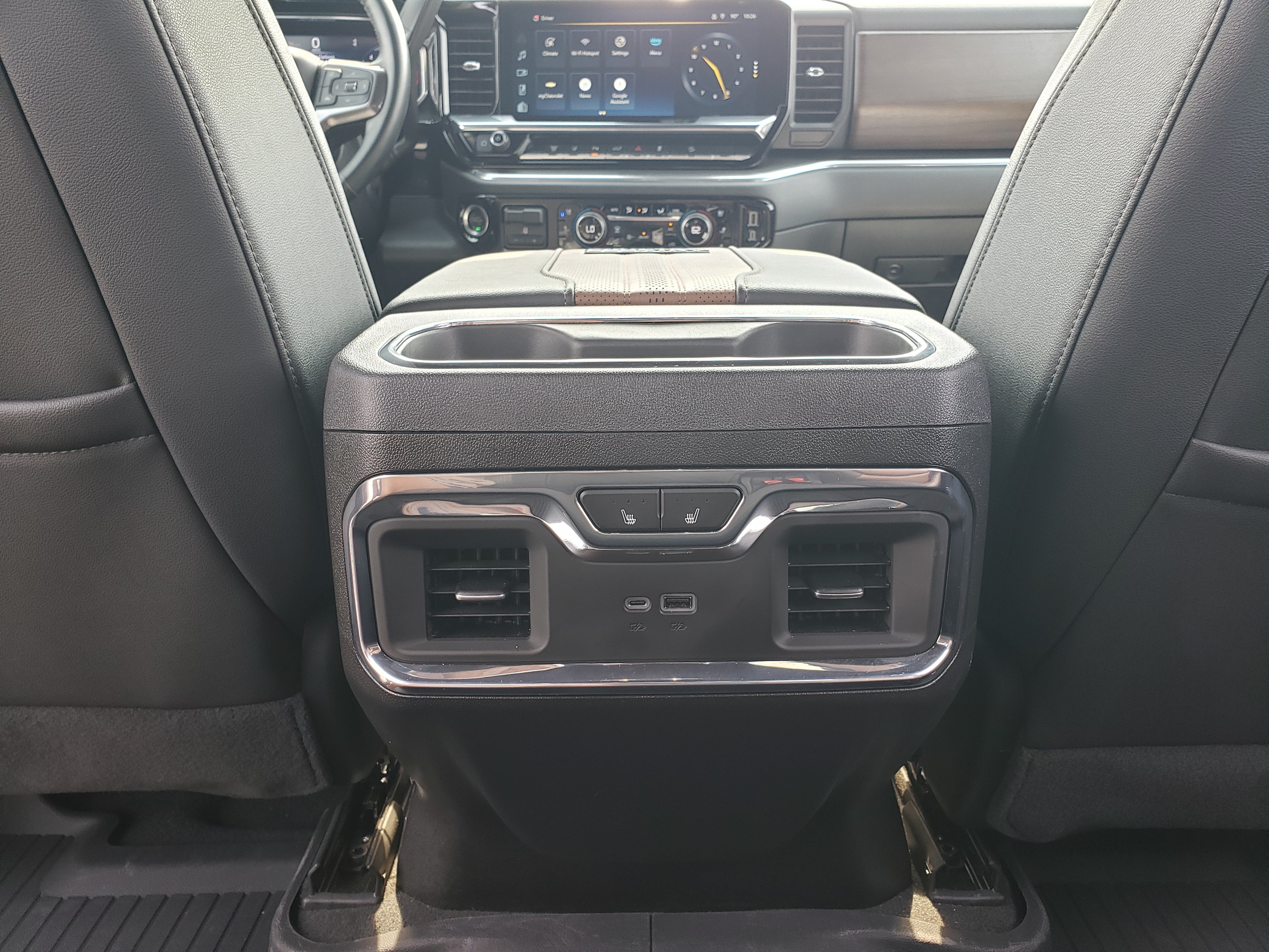 Used 2025 Chevrolet Silverado 3500 High Country w/ High Country Premium Package AWD/4WD image 35