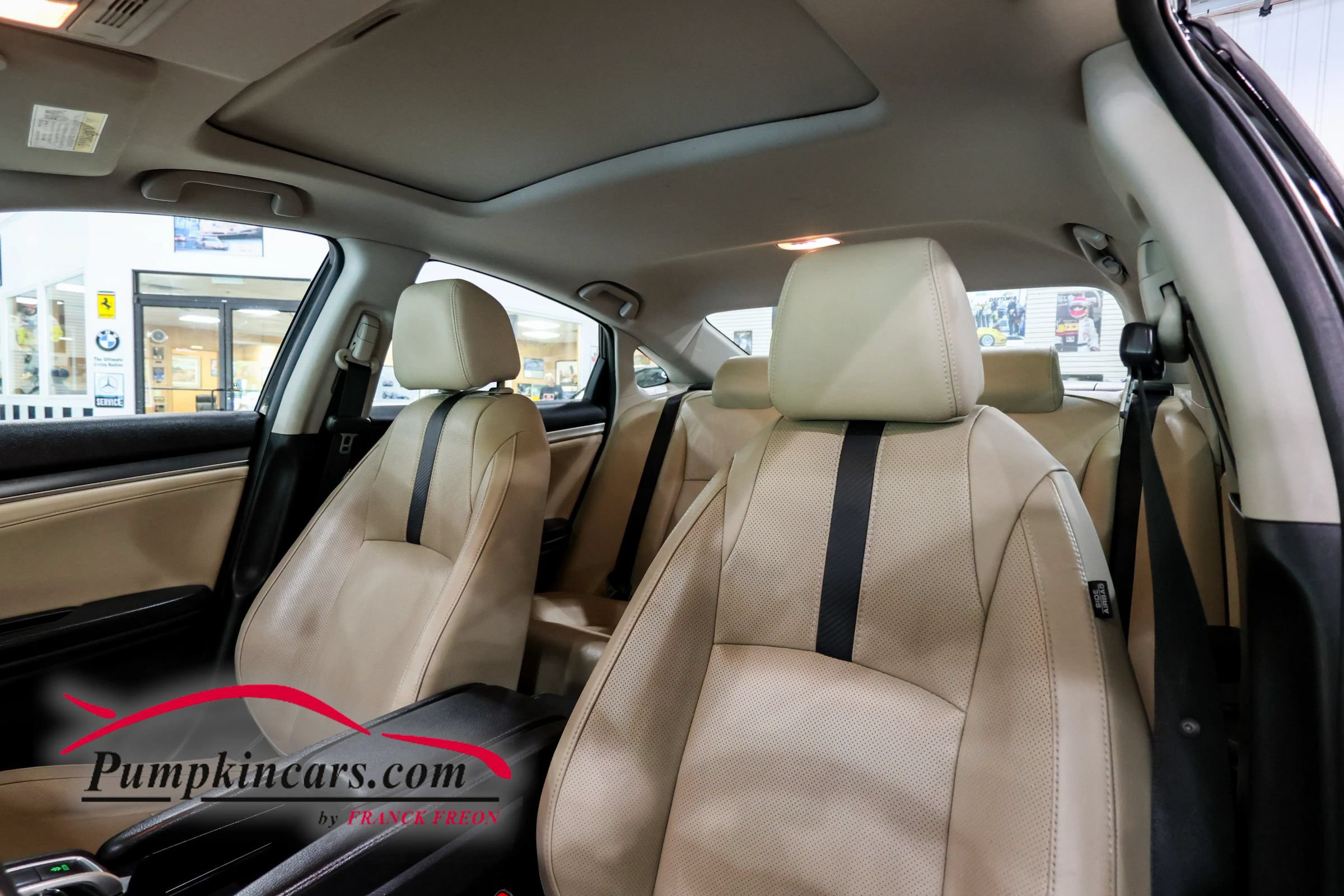 Used 2017 Honda Civic Touring image 18