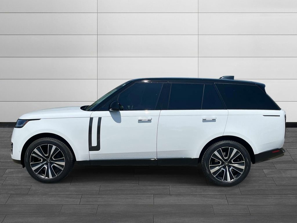 Used 2024 Land Rover Range Rover Autobiography AWD/4WD image 2