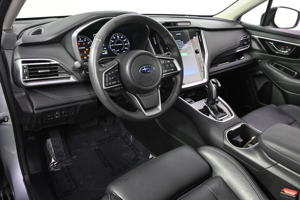 Used 2023 Subaru Outback Touring AWD/4WD image 11