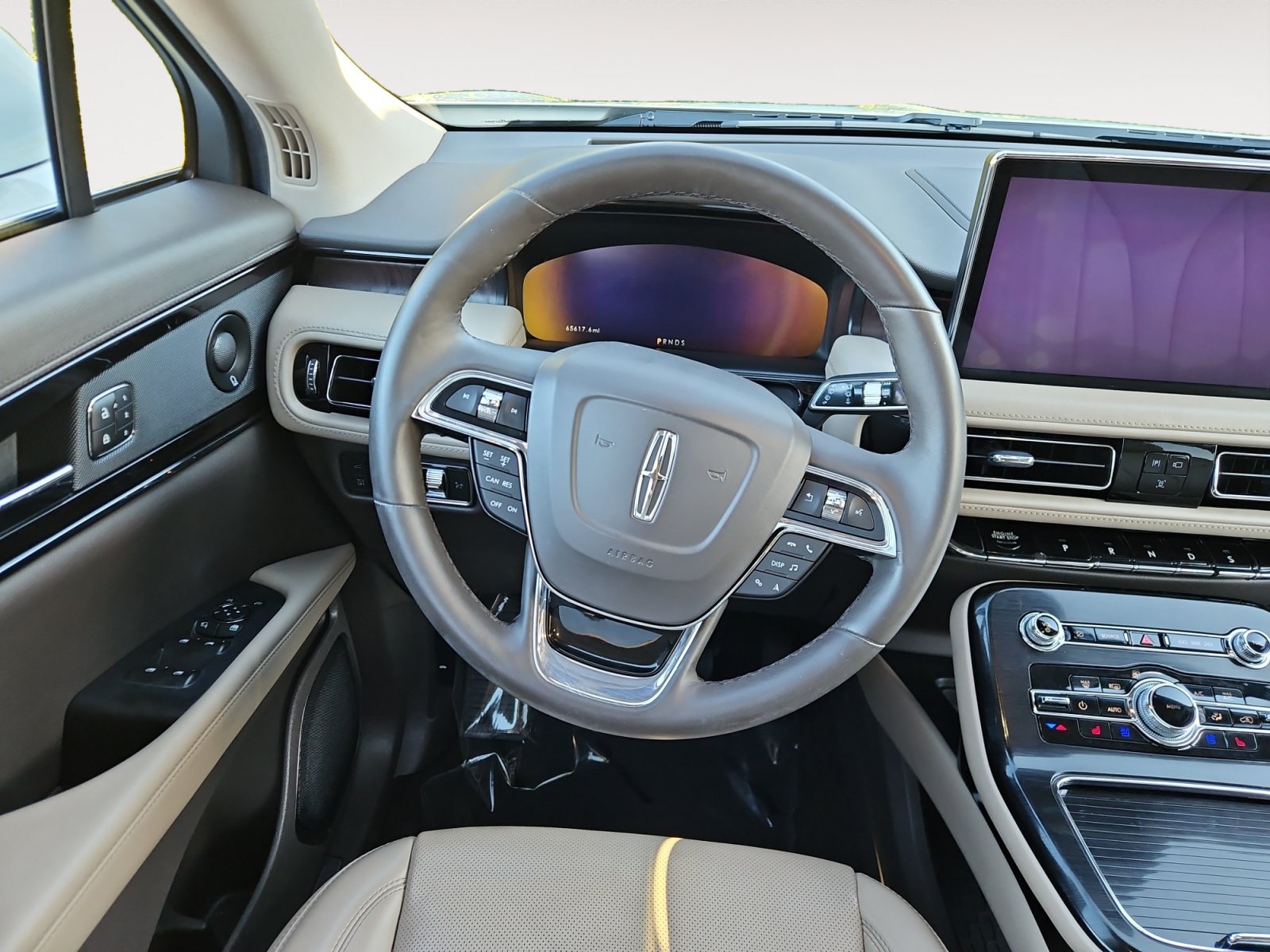 Used 2021 Lincoln Nautilus Reserve AWD/4WD image 12