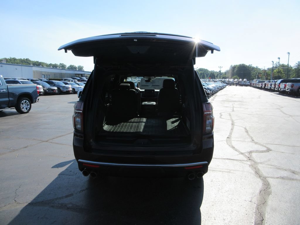 Certified 2022 Chevrolet Tahoe High Country w/ Max Trailering Package AWD/4WD image 8