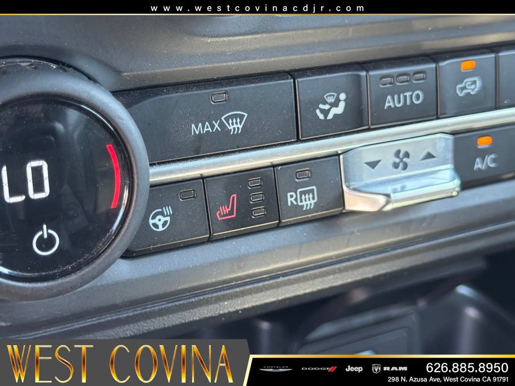 Used 2025 Ford Bronco Outer Banks AWD/4WD image 32