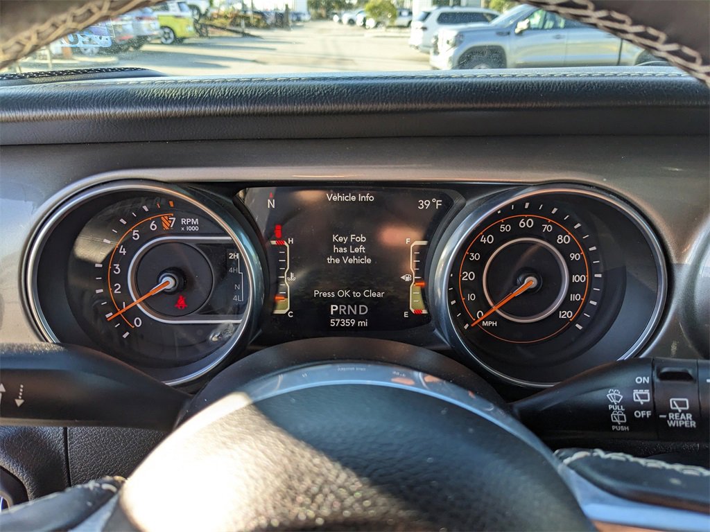 Used 2018 Jeep Wrangler Unlimited Sahara image 32