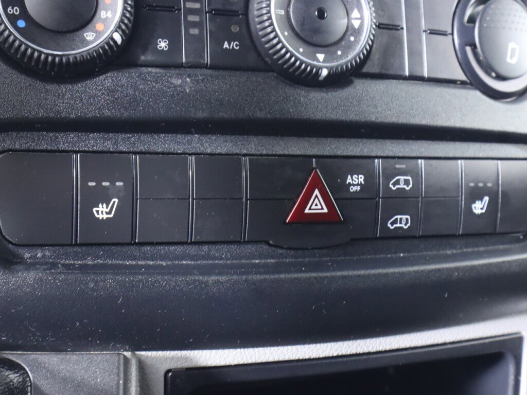 Used 2018 Mercedes-Benz Sprinter 3500 image 23