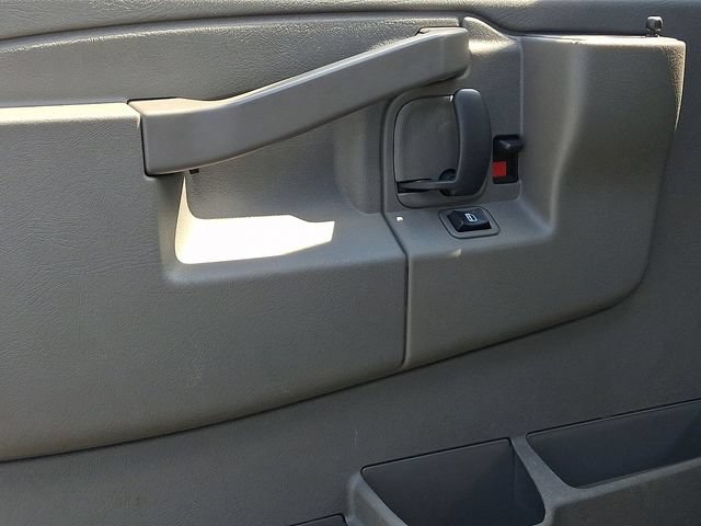 Used 2025 GMC Savana 2500 w/ Driver Convenience Package RWD image 22