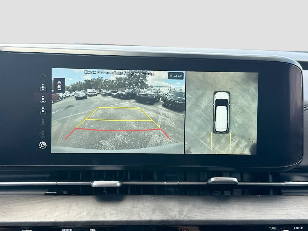 Used 2024 Kia Carnival FWD image 35