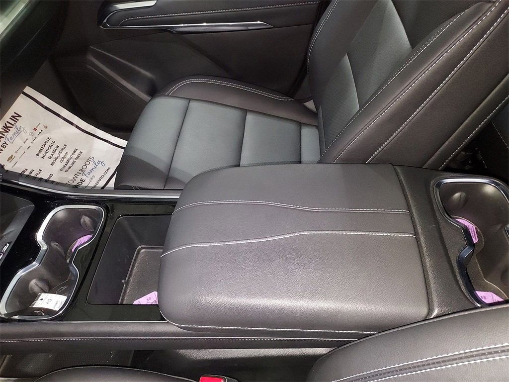 Used 2025 Chevrolet Traverse LT w/ Midnight/Sport Edition image 26