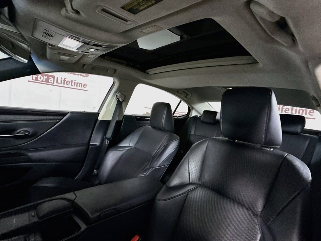Used 2021 Lexus ES 350 w/ Premium Package FWD image 10