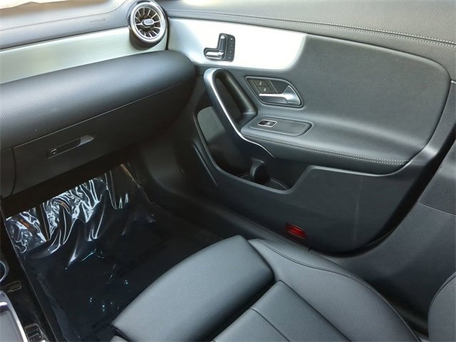 Used 2025 Mercedes-Benz CLA 250 image 15