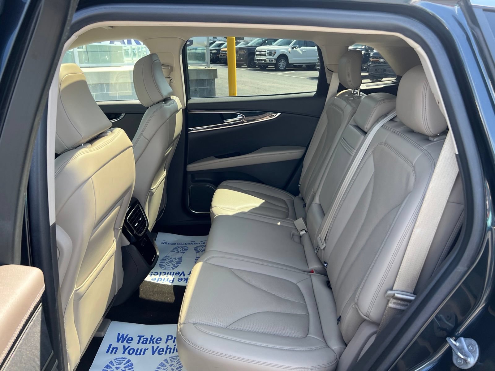 Used 2023 Lincoln Nautilus Reserve AWD/4WD image 44