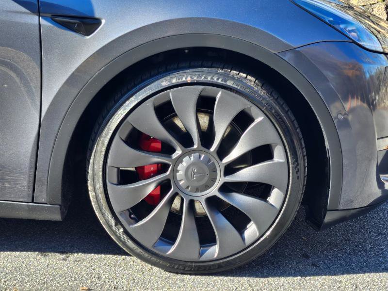 Used 2022 Tesla Model Y Performance image 13