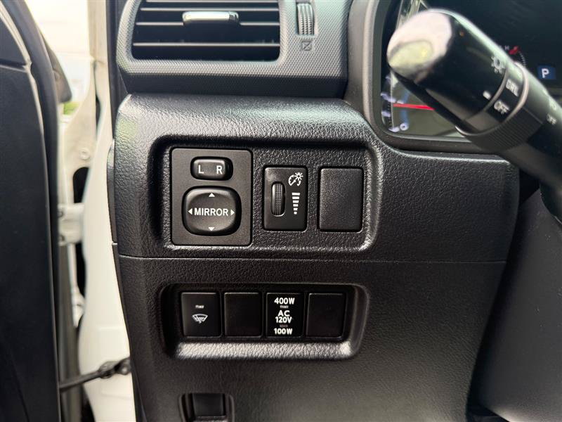 Used 2019 Toyota 4Runner SR5 AWD/4WD image 31