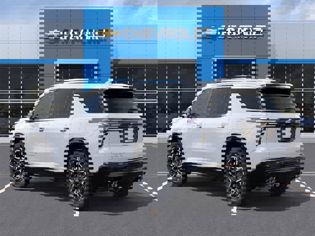 New 2026 Chevrolet Traverse High Country w/ LPO, Floor Liner Package image 3