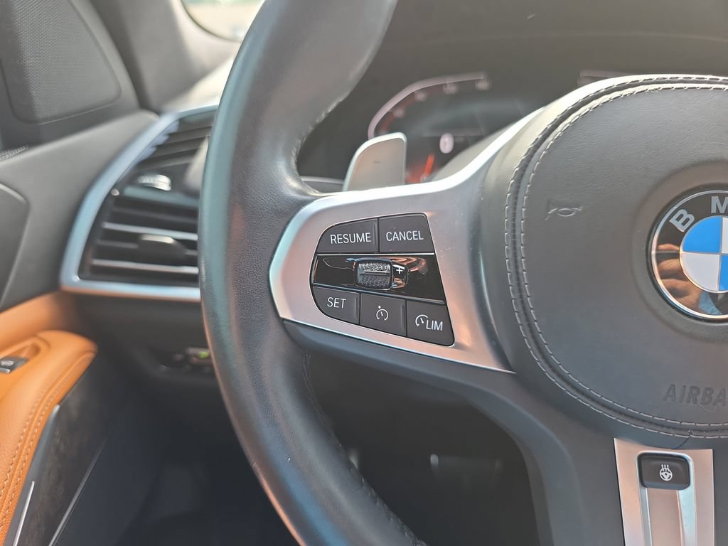 Used 2022 BMW X5 xDrive40i w/ M Sport Package AWD/4WD image 21