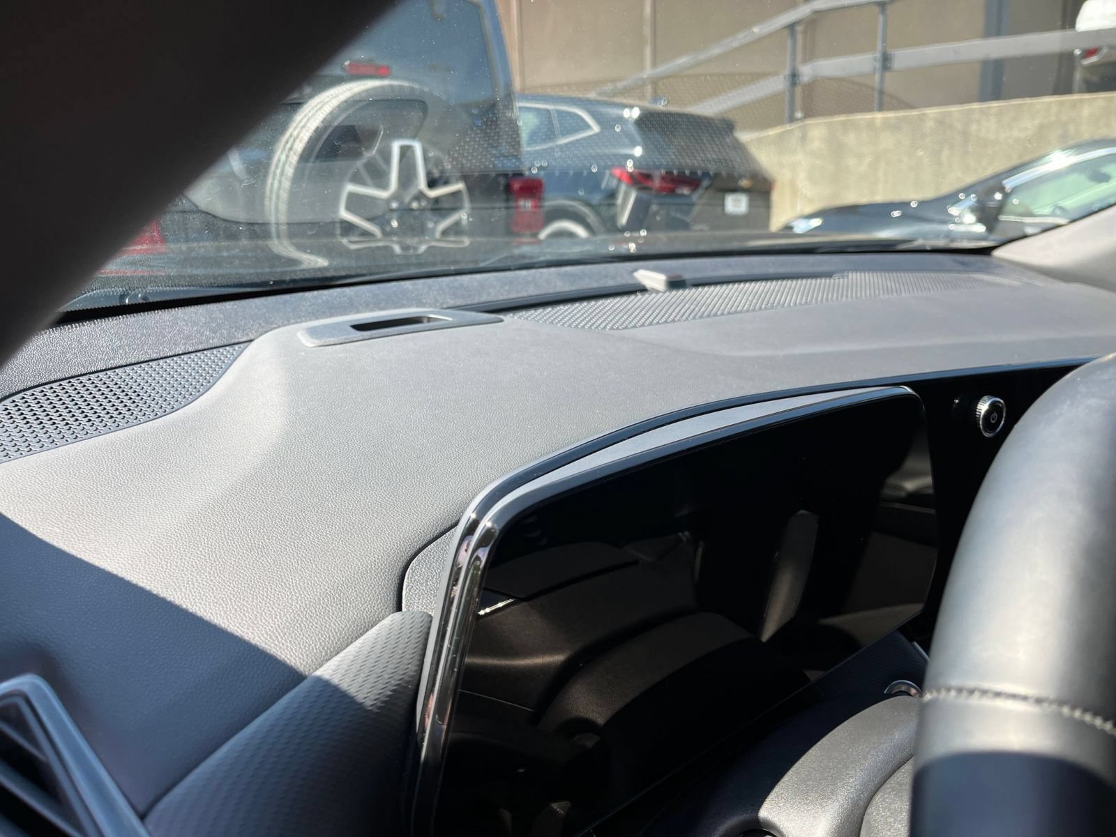 Used 2025 Chevrolet Equinox LT FWD image 35