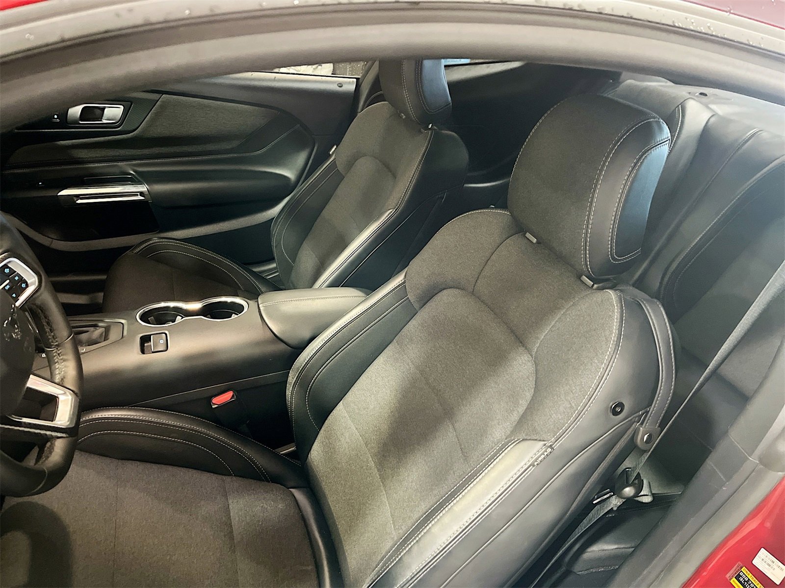 Used 2024 Ford Mustang Coupe image 21