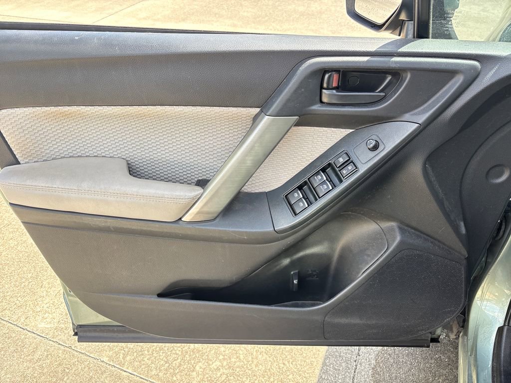 Used 2018 Subaru Forester 2.5i Premium AWD/4WD image 15