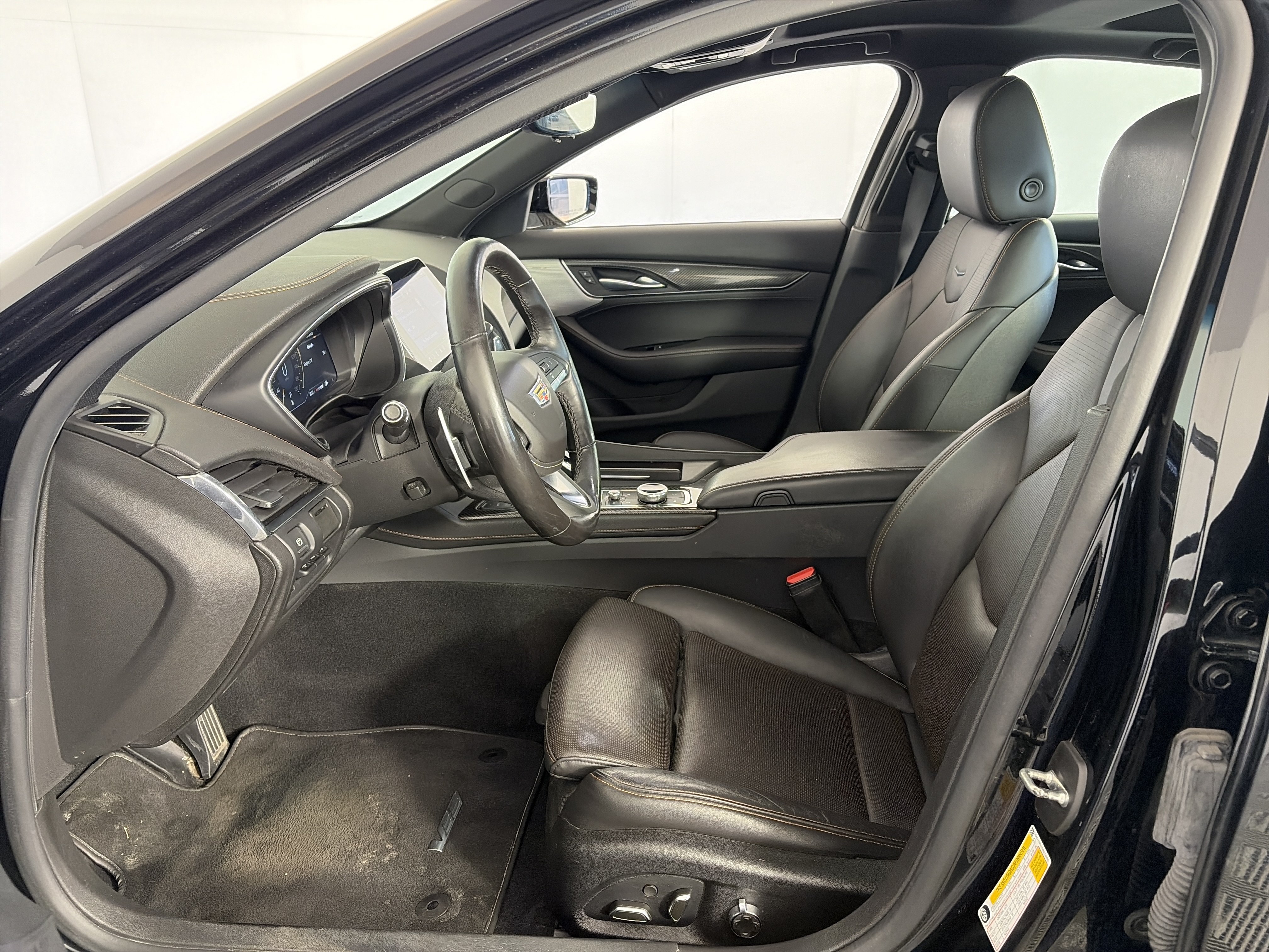 Used 2022 Cadillac CT5 V w/ Premium Package AWD/4WD image 6