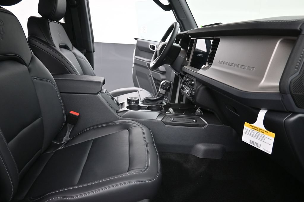 New 2026 Ford Bronco Outer Banks AWD/4WD image 10