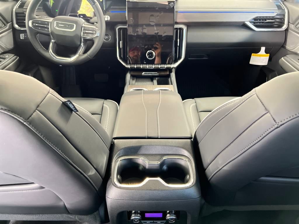 New 2025 GMC Acadia Denali w/ Super Cruise Package image 33