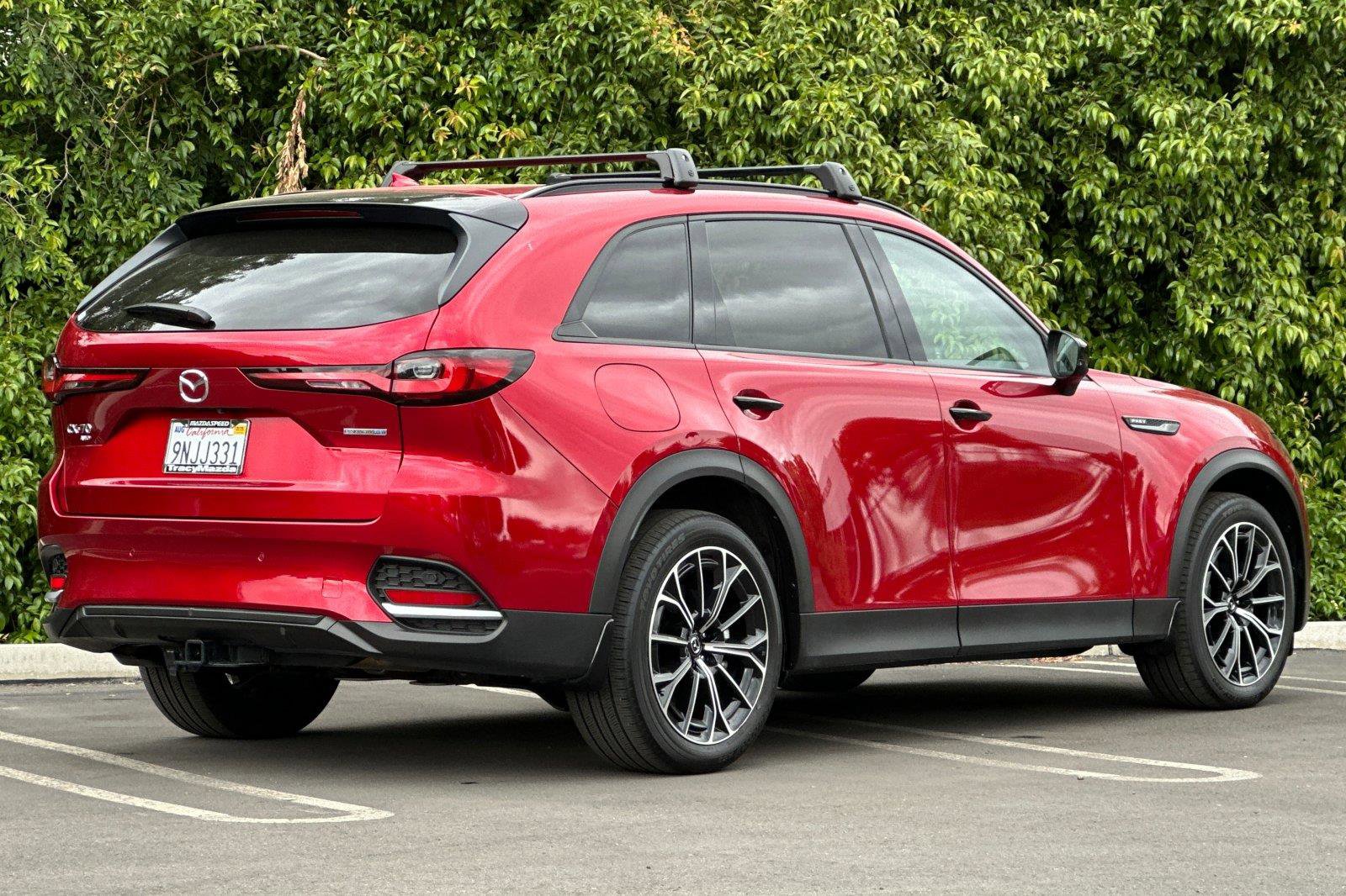 Certified 2025 MAZDA CX-70 Plug-In Hybrid w/ Premium Pkg image 4