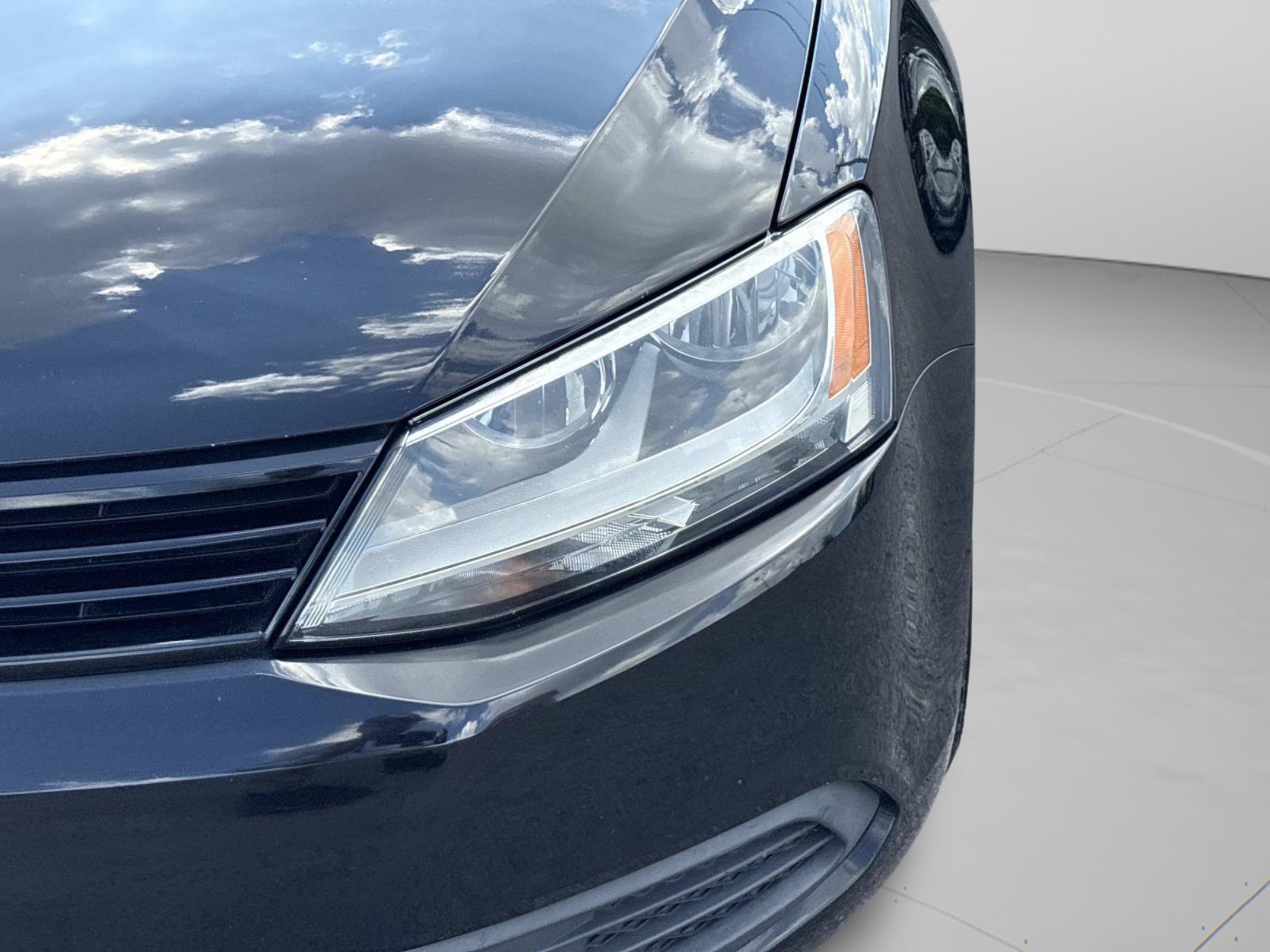 Used 2012 Volkswagen Jetta SE FWD image 34