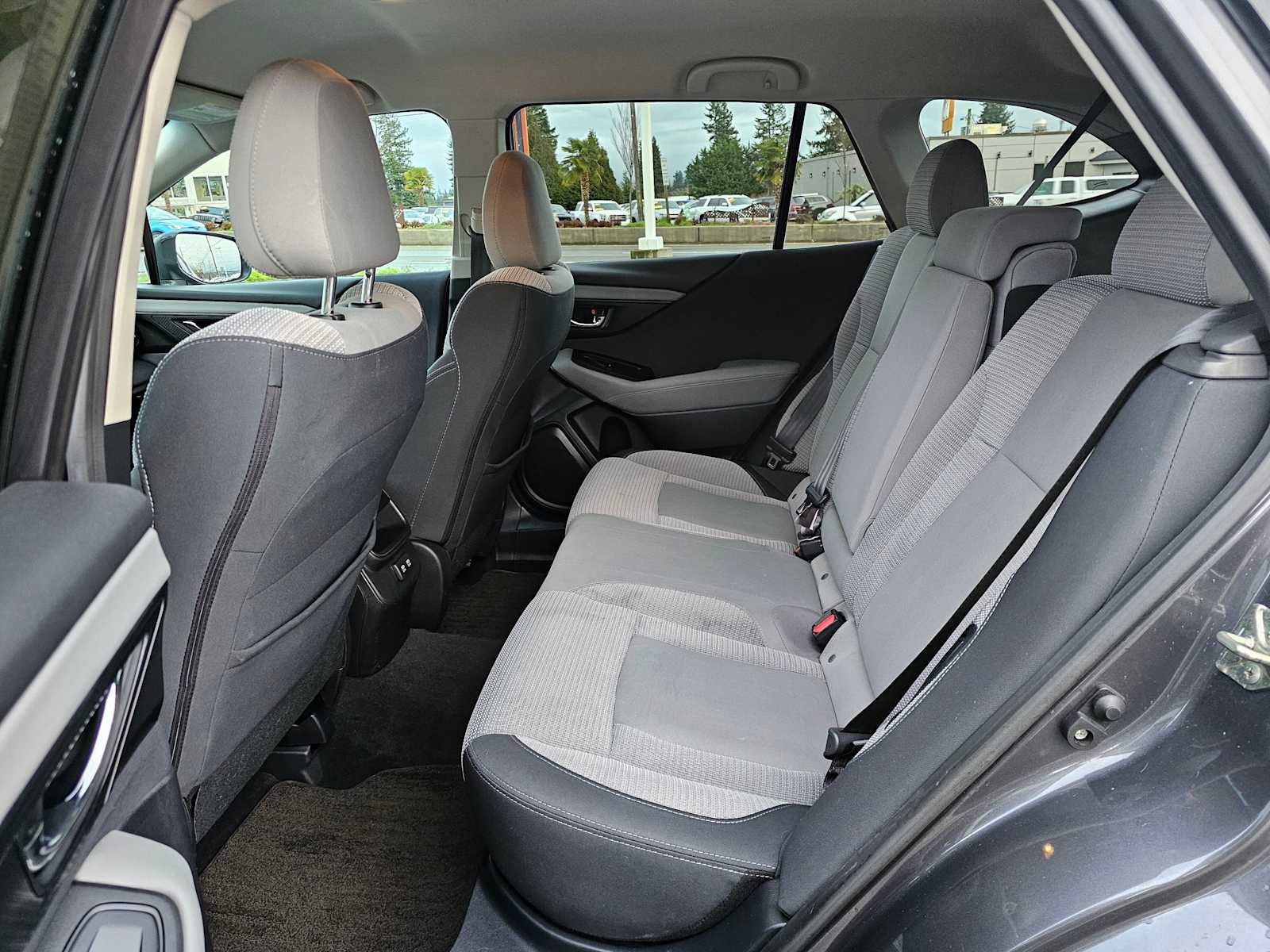 Used 2020 Subaru Outback Premium image 16